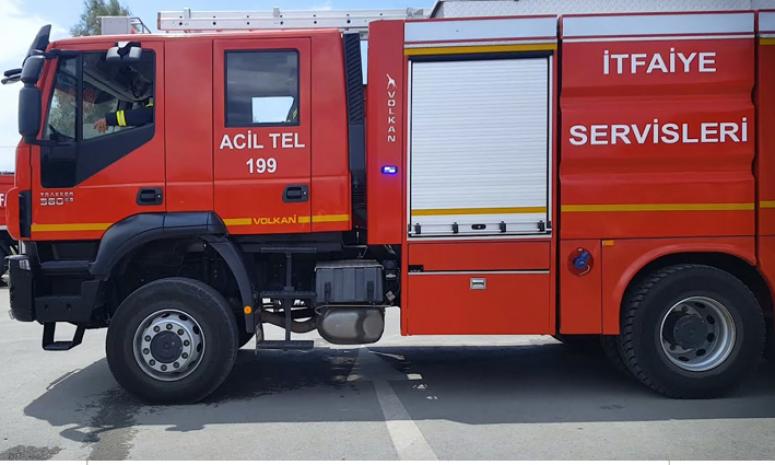 Faal durumdayken ateşlenen biçerdöver tamamen yandı…