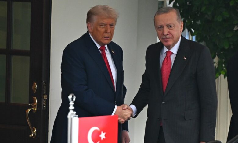 Türkiye Cumhurbaşkanı Erdoğan, ABD Başkanı Trump ile telefonda görüştü
