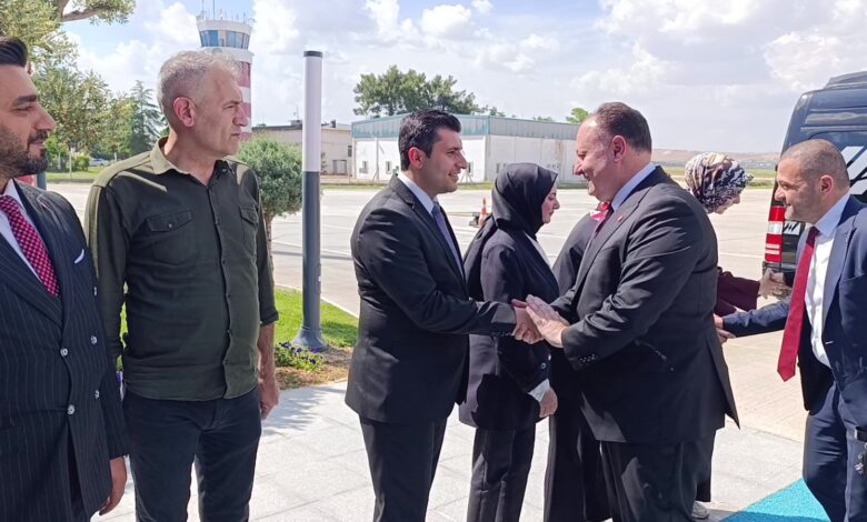 Cumhuriyet Meclisi Başkanı Ziya Öztürkler, Konferans Vermek Üzere Malatya'ya Gitti