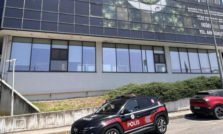 İstanbul'da Otokoç Genel Müdürlüğü binasına silahlı saldırı düzenlendi