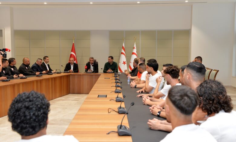 Cumhurbaşkanı Erhürman, CONIFA Şampiyonu KKTC A Milli Futbol Takımı'nı kabul etti
