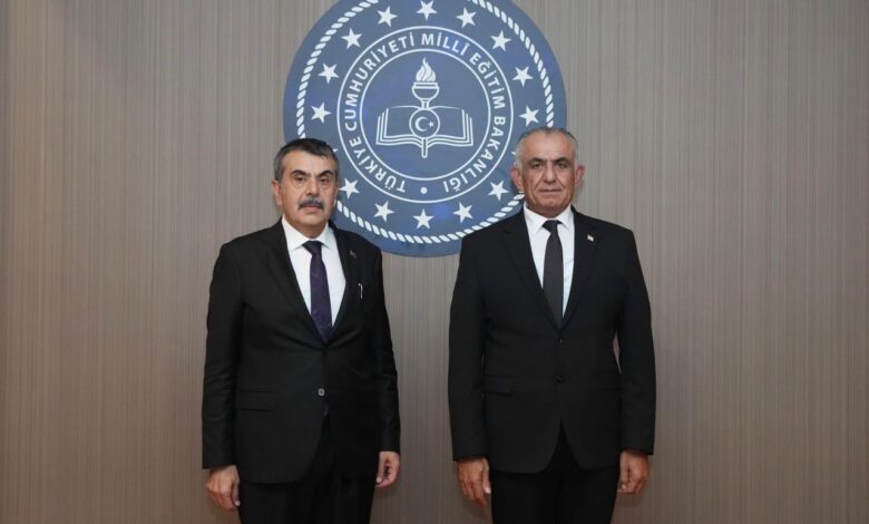 Bakan Çavuşoğlu, Türkiye Milli Eğitim Bakanı Tekin ile görüştü