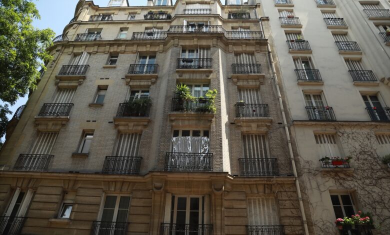 Paris'te aşırı sıcaklar cenaze salonlarını doldurdu