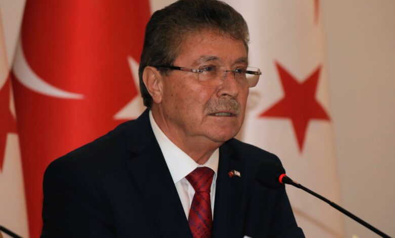 Başbakan Ünal Üstel: KKTC'yi Dijital Çağa Taşıyacak Fiber Optik Projesinde Saha Çalışmaları Başlıyor