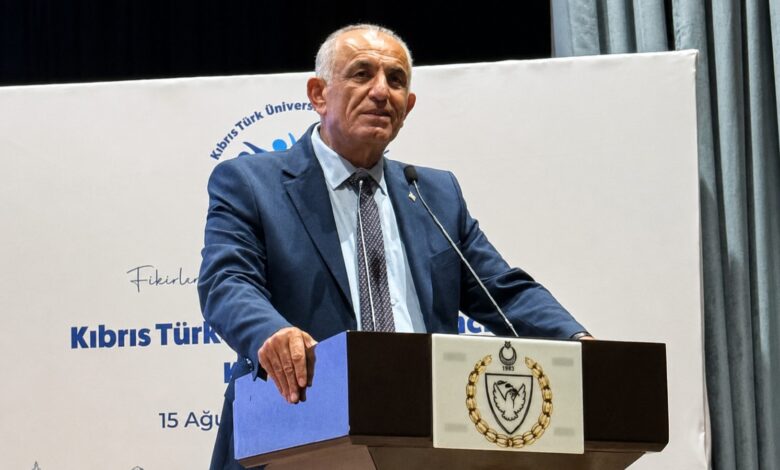 Bakan Çavuşoğlu: “Öğrenci Kongresi’nden çıkacak sonuç ve önerileri merakla bekliyoruz”