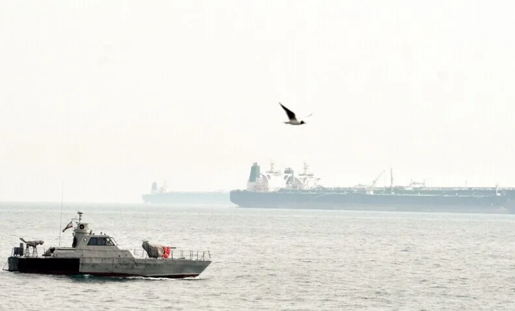İran Merkez Bankası Başkanı Himmeti: Abluka Sebebiyle Petrol İhracatımız Tamamen Durdu