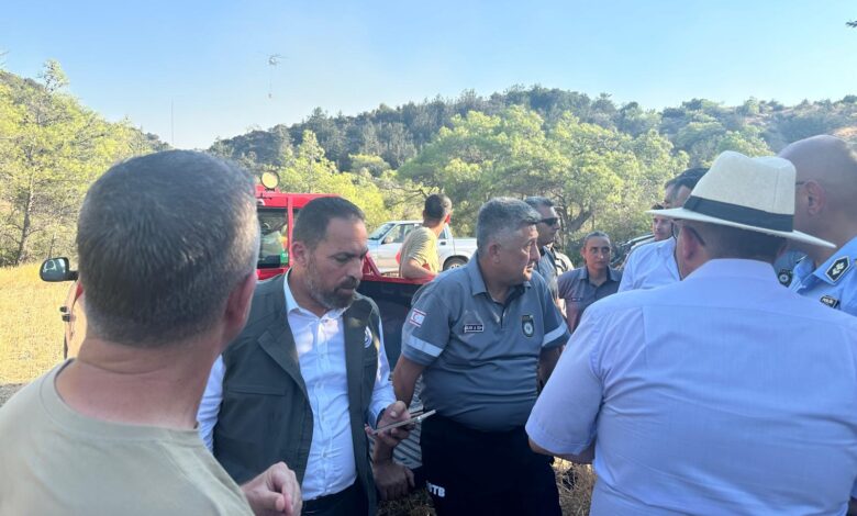 Bakan Çavuş'tan Yamaçköy-Tirmen yangın bölgesine inceleme