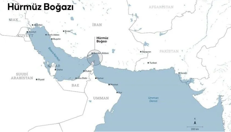 İran'dan Hürmüz Boğazı Açıklaması: Güney Koridoru Kapatıldı