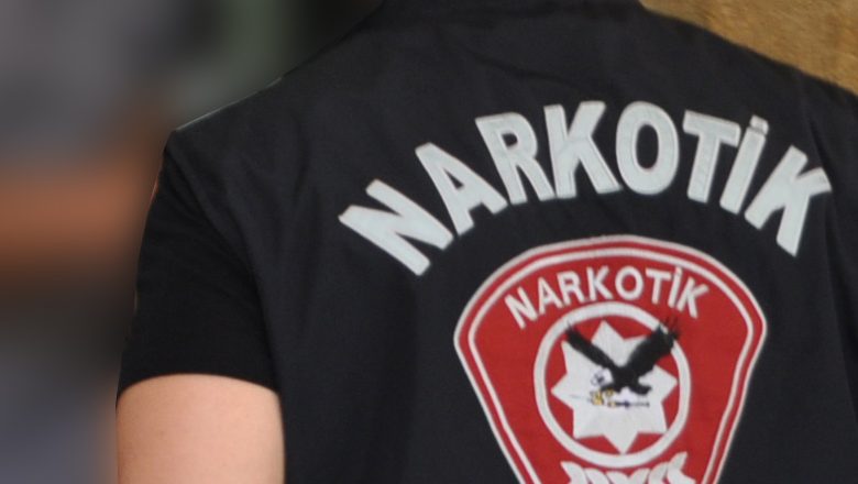 Lefkoşa ve Girne'de uyuşturucu, Ercan'da yeşil reçeteli ilaç ele geçirildi