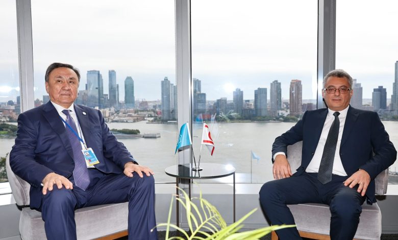 Cumhurbaşkanı Erhürman, New York'ta TDT Genel Sekreteri Ömüraliyev ile bir araya geldi