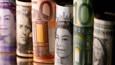KKTC SERBEST PİYASASINDA GÜNCEL DÖVİZ KURLARI: STERLİN 65,55 TL, EURO 55,50 TL, DOLAR 49,50 TL