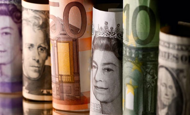 KKTC SERBEST PİYASASINDA GÜNCEL DÖVİZ KURLARI: STERLİN 65,55 TL, EURO 55,50 TL, DOLAR 49,50 TL