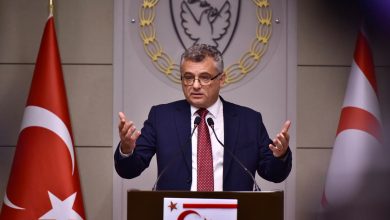 CUMHURBAŞKANI ERHÜRMAN SİYASAL PARTİLER YASASI'NDAKİ DEĞİŞİKLİĞİ ONAYLADI: "İÇİME SİNMEMESİNE RAĞMEN İMZALADIM"