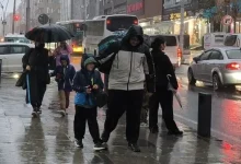 İSTANBUL'DA OLUMSUZ HAVA KOŞULLARI NEDENİYLE YARIN EĞİTİME 1 GÜN SÜREYLE ARA VERİLDİ