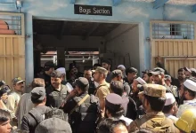 PAKİSTAN'DA OKUL ÇATISI ÇÖKTÜ: 27 ÖĞRENCİ VE BİR ÖĞRETMEN HAYATINI KAYBETTİ