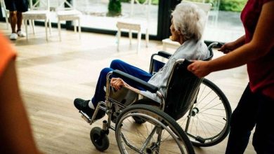 ALMANYA'DA YAŞLILAR YURDUNDA BIÇAKLI SALDIRI: 1 KİŞİ HAYATINI KAYBETTİ, 2 KİŞİ AĞIR YARALANDI