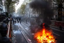 FRANSA'DA SARI YELEKLİLERİN PROTESTOLARI ŞİDDETE DÖNÜŞTÜ: MACRON'DAN SÜKUNET ÇAĞRISI