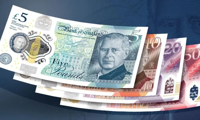 Dolar 49,75, euro 55,9 İngiliz Sterlini 66,35 TL’den işlem görüyor