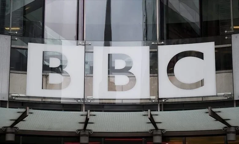BBC tasarruf için 2 kanal ve 1 radyoyu kapatıp bazı çalışanları işten çıkaracağını duyurdu
